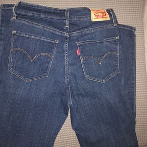 Levi’s 721 High Rise Skinny Jeans